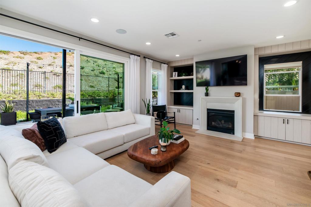 998 Woodhaven - photo 15