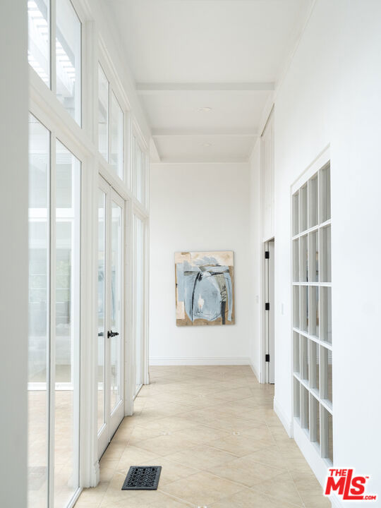 2 Eucalyptus Lane, Rolling Hills CA: https://media.crmls.org/mediaz/743273a9-6b6c-4451-a6d3-c6c2b3cfd08d.jpg