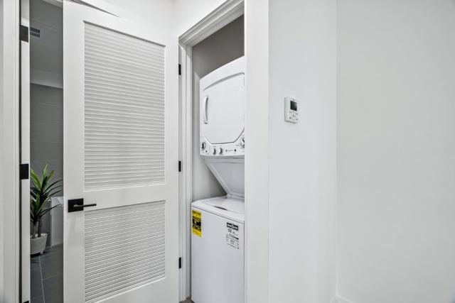 924 Woodside Road, Redwood City CA: https://media.crmls.org/mediaz/74328cd1-77c0-4afa-88cd-27ec7a30cc96.jpg