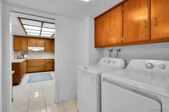 775 Cornish Dr., San Diego CA: https://media.crmls.org/mediaz/7433535c-9d4b-4f65-a082-74a20e8211a2.jpg