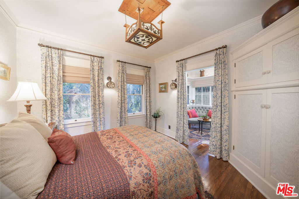 MLS #25596063 image #21