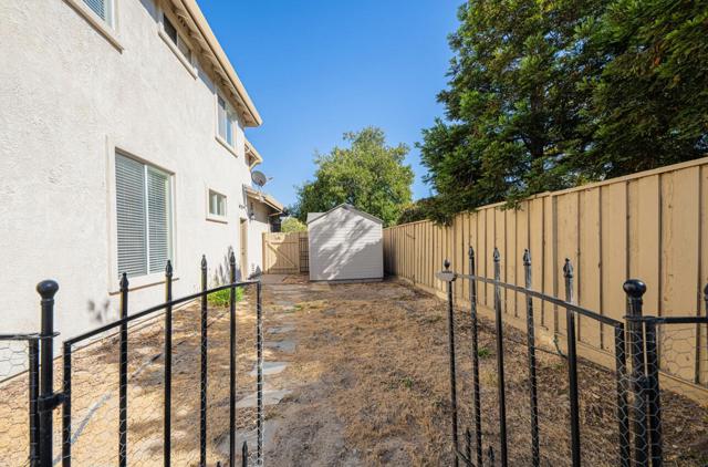 27606 Prestancia Circle, Salinas CA: https://media.crmls.org/mediaz/74346d6b-3827-4f78-8d94-55400729280d.jpg