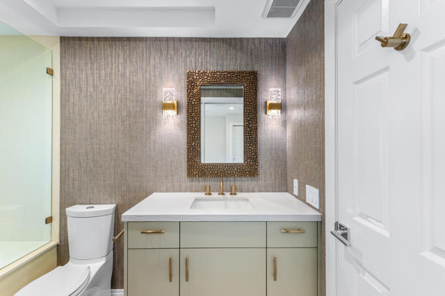 81 Camino Arroyo Place, Palm Desert CA: https://media.crmls.org/mediaz/74348a35-18b8-409b-85b2-ec3303d2be67.jpg