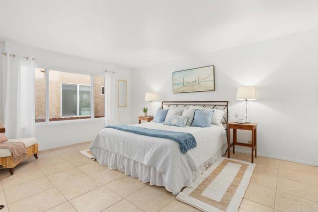 1112 S Pacific Street, Oceanside CA: https://media.crmls.org/mediaz/7434f8a7-88ea-4f81-bbfc-0b781ac53b49.jpg