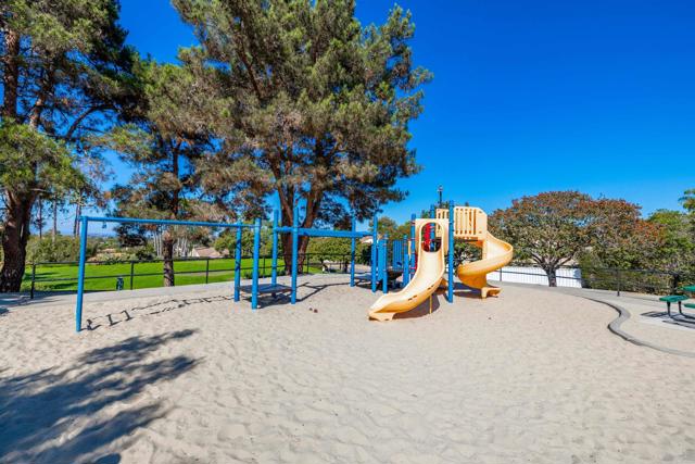 3678 Via Bernardo, Oceanside CA: https://media.crmls.org/mediaz/74351c40-6e1f-445f-91f4-c0e4f4aeb142.jpg