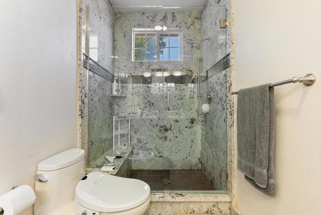 6415 Moores Avenue, Newark CA: https://media.crmls.org/mediaz/7435582b-946b-463b-9624-62ba99a43de9.jpg