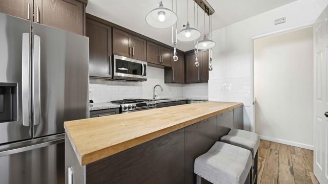 Detail Gallery Image 15 of 32 For 2956 C St #15,  San Diego,  CA 92102 - 2 Beds | 1/1 Baths