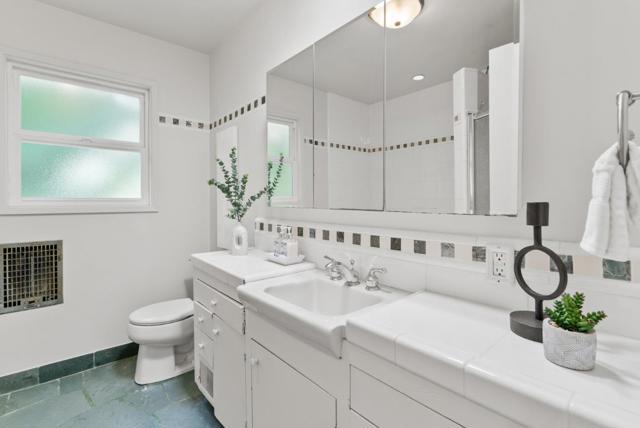 656 Prospect, Santa Cruz CA: https://media.crmls.org/mediaz/74370f94-a951-4618-9a6c-03e9dc941778.jpg