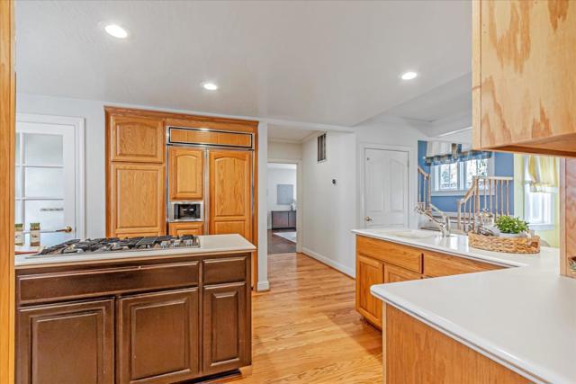 137 S 17th Street, San Jose CA: https://media.crmls.org/mediaz/74388419-07ba-4945-bda9-2677eb6df99c.jpg