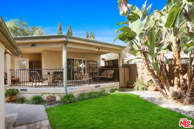 1246 N Genesee Avenue, West Hollywood CA: https://media.crmls.org/mediaz/743912e3-5803-43a8-a8e5-50d271cc6f5c.jpg