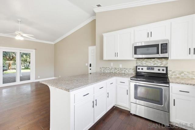 31503 Stardust Lane, Valley Center CA: https://media.crmls.org/mediaz/7439b55a-49f6-475d-9b4c-3ed625baedf7.jpg