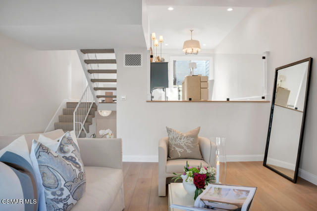 1228 S Westlake Boulevard, Westlake Village CA: https://media.crmls.org/mediaz/743b6d3a-f367-4951-8b61-668b425d0c4e.jpg