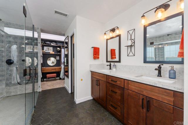 4814 Refugio Avenue, Carlsbad CA: https://media.crmls.org/mediaz/743b9394-3ce8-43b2-9f7e-07b2bedb2c7f.jpg