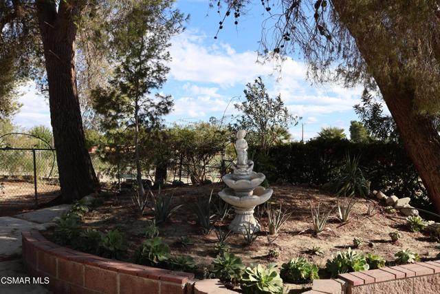 43236 W 20th W Street, Lancaster CA: https://media.crmls.org/mediaz/743c6933-e960-4b57-8ec9-125f66c9a0f0.jpg