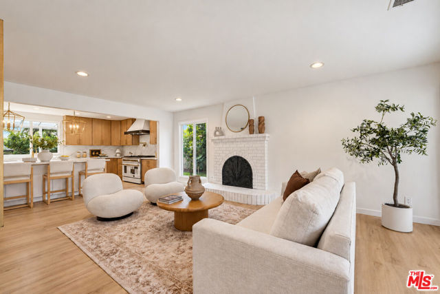 2128 Adona Drive photo 11