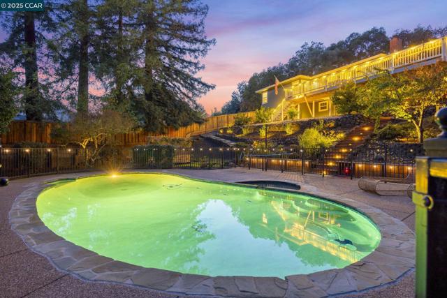 110 Twin Peaks Drive, Walnut Creek CA: https://media.crmls.org/mediaz/743e7481-976b-49f1-a087-95db69e667b0.jpg