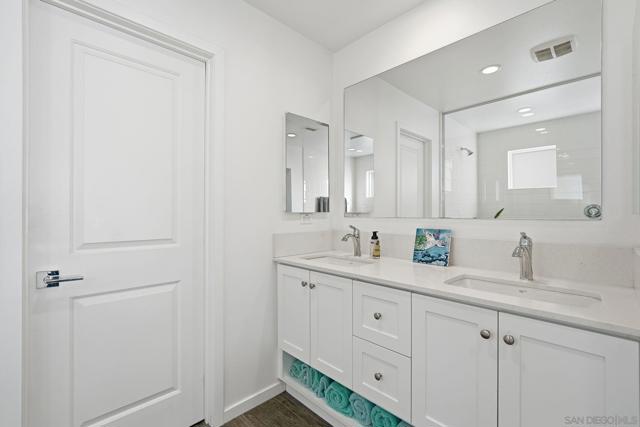 8337 Summit way, San Diego CA: https://media.crmls.org/mediaz/743f3c46-a437-4eaf-93aa-0628e9758c10.jpg
