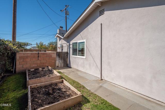 Detail Gallery Image 42 of 47 For 239 Cartagena St, Camarillo,  CA 93010 - 3 Beds | 2 Baths