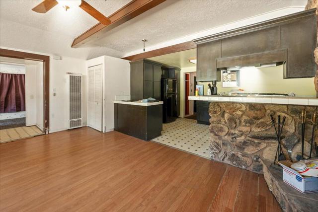 39148 Rim Of The World Drive, Fawnskin CA: https://media.crmls.org/mediaz/743f8172-6393-4ff4-8b81-25faefcaa6dc.jpg