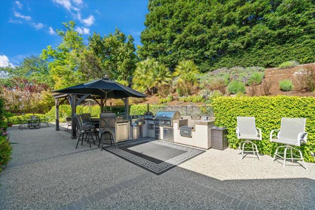 2380 Sunflower Circle, Gilroy CA: https://media.crmls.org/mediaz/743ffb01-fa73-412a-9db6-73e4721bf228.jpg