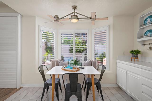 Detail Gallery Image 11 of 31 For 1137 Avenida Sobrina, Oceanside,  CA 92057 - 4 Beds | 3 Baths