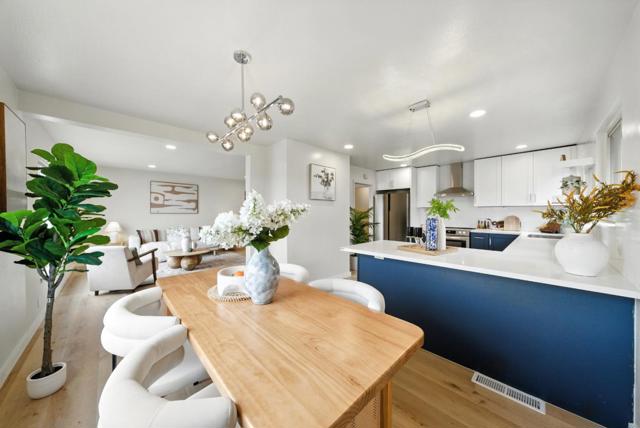362 Lakeshire Drive, Daly City CA: https://media.crmls.org/mediaz/744076f5-5fb7-4b77-8fa6-dd6092aec226.jpg