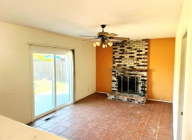 3122 Belmira Road, Atwater CA: https://media.crmls.org/mediaz/74407c9e-68ef-46eb-af6a-e8541bf57b66.jpg