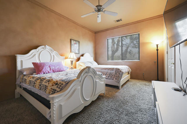 Image 18 of 34 For 42780 Caballeros Drive