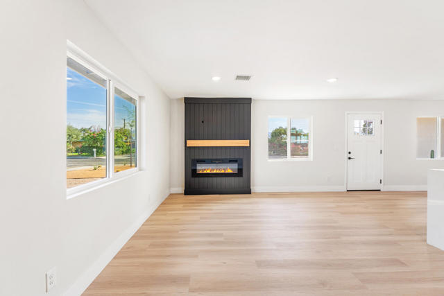 86101 Corte Olivia, Coachella CA: https://media.crmls.org/mediaz/7442442a-dee7-4d12-a563-e85e0fdd3779.jpg