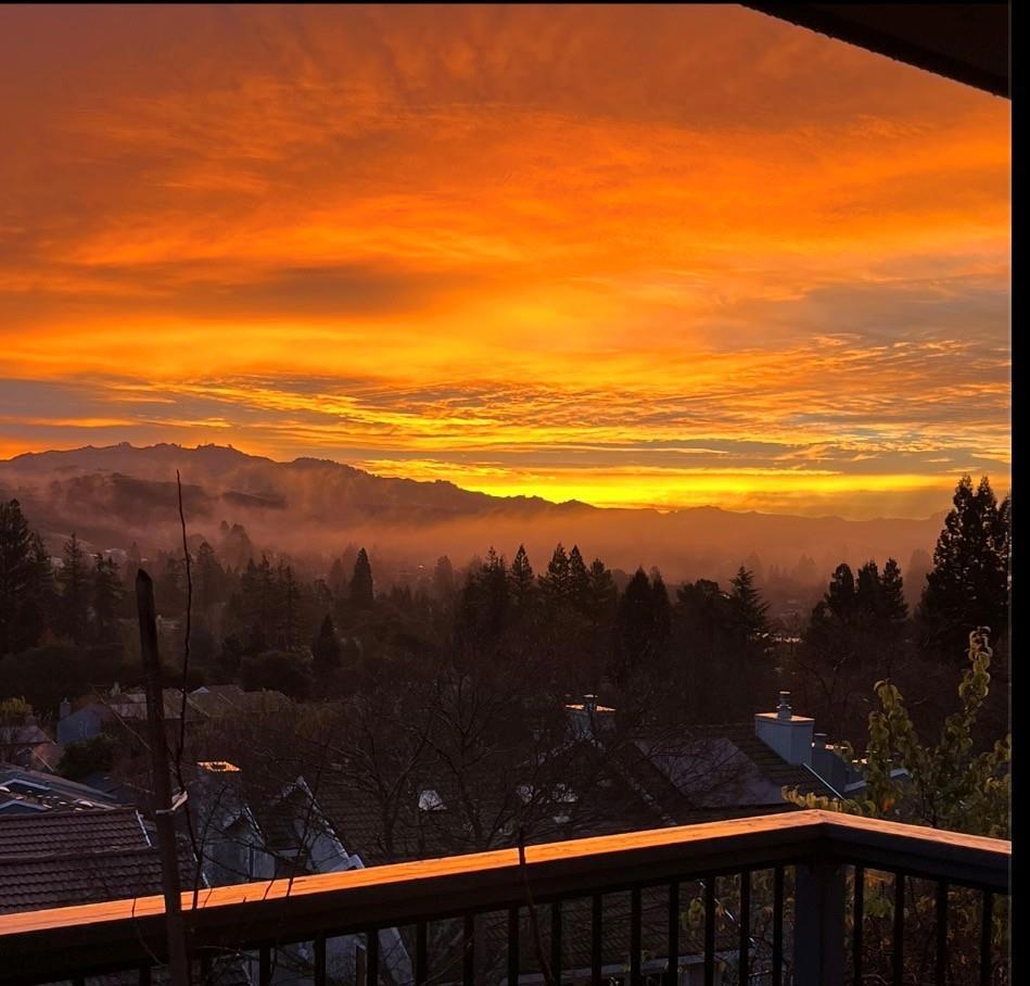 https://media.crmls.org/mediaz/744302f3-4033-4a00-b30d-aab9da049e66.jpg?preset=X-Large