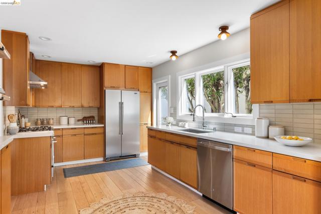 Image 13 of 60 For 260 Grizzly Peak Blvd