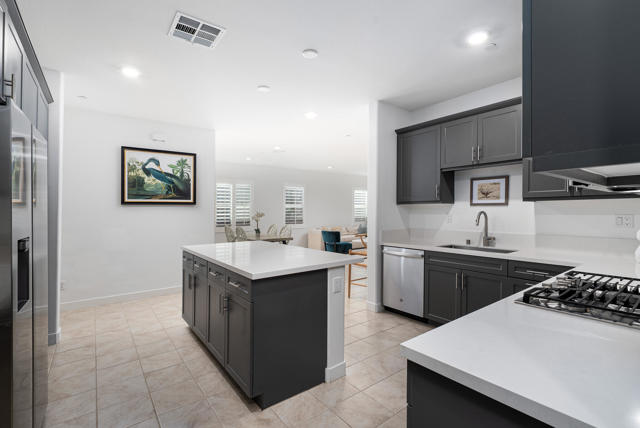 35425 Domani Drive, Palm Desert CA: https://media.crmls.org/mediaz/7443c6e0-c6c9-47ff-8b1d-01292beeed00.jpg