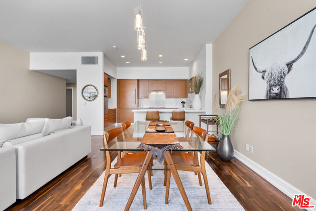 900 W Olympic Boulevard, Los Angeles CA: https://media.crmls.org/mediaz/7443d9d6-863f-4873-9d89-8d5e68e4ce97.jpg