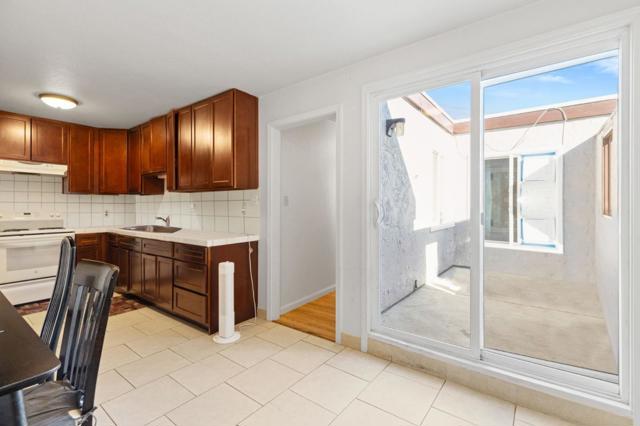 306 Beech Street, Redwood City CA: https://media.crmls.org/mediaz/744501b1-f4c6-4b71-b4b9-3ac9ad13f7bc.jpg