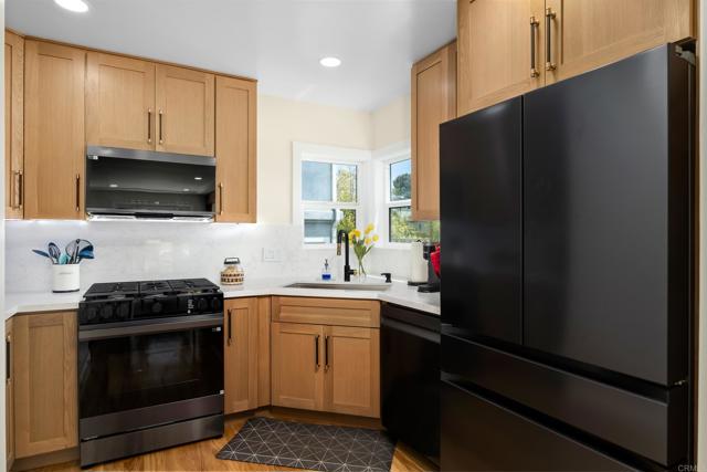 Detail Gallery Image 17 of 46 For 608 Forward St, La Jolla,  CA 92037 - 3 Beds | 2 Baths