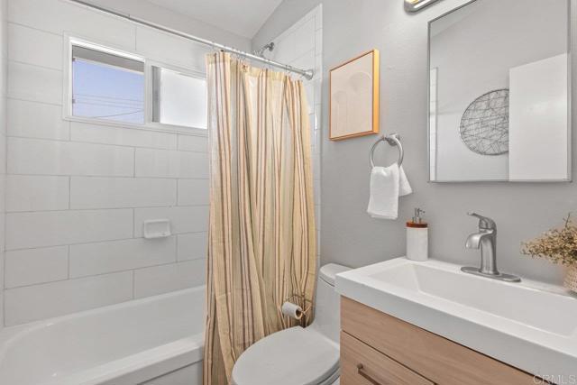Detail Gallery Image 13 of 34 For 6065 Zora Street, La Mesa,  CA 91942 - 3 Beds | 2 Baths