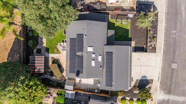 1010 Creekside Court, Morgan Hill CA: https://media.crmls.org/mediaz/7445e65d-f96b-4d1e-b33f-8bb64d4ea42a.jpg