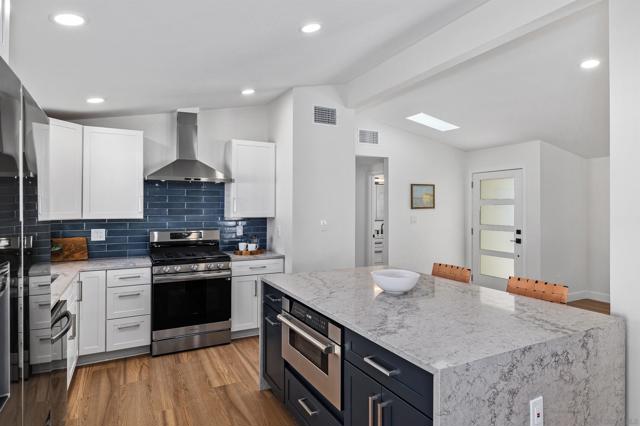 5284 Winthrop St, San Diego CA: https://media.crmls.org/mediaz/74497ea2-a467-425f-805e-bc3b92e75708.jpg