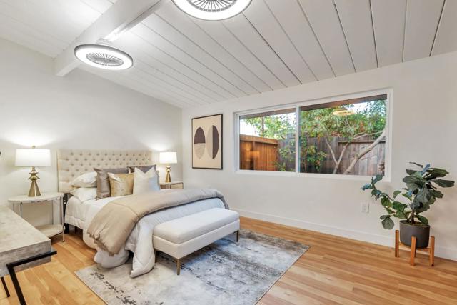 4225 Park Boulevard, Palo Alto CA: https://media.crmls.org/mediaz/7449d69d-a6e1-4819-9db8-1456f1c18e3b.jpg