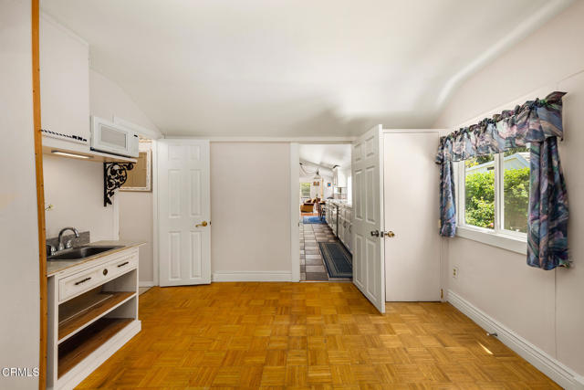 Detail Gallery Image 8 of 49 For 216 N Fulton St, Ojai,  CA 93023 - 4 Beds | 2 Baths