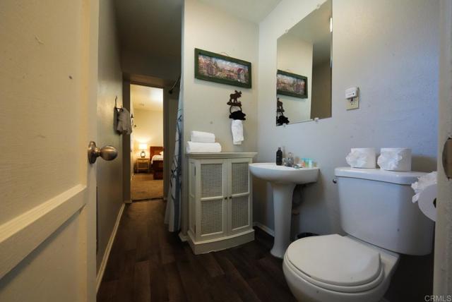 39414 Ruby Lane, Big Bear Lake CA: https://media.crmls.org/mediaz/744afec0-2ed4-4be0-b8d0-6a7b109603e4.jpg