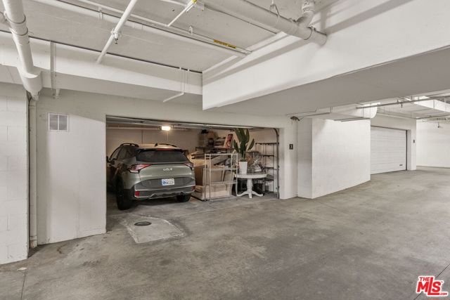 1311 Centinela Avenue, Santa Monica CA: https://media.crmls.org/mediaz/744b09cc-5dab-4110-836e-f67e5a6ac060.jpg