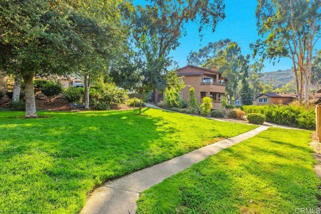 7398 Park View Court, Santee CA: https://media.crmls.org/mediaz/744b12bf-8fd4-4384-8ea3-1a39ce1b7a92.jpg
