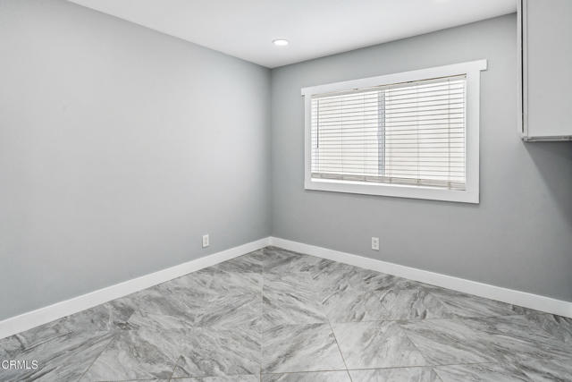 1712 N 7th Place, Port Hueneme CA: https://media.crmls.org/mediaz/744b1a0c-e886-4448-b285-83ee23346746.jpg