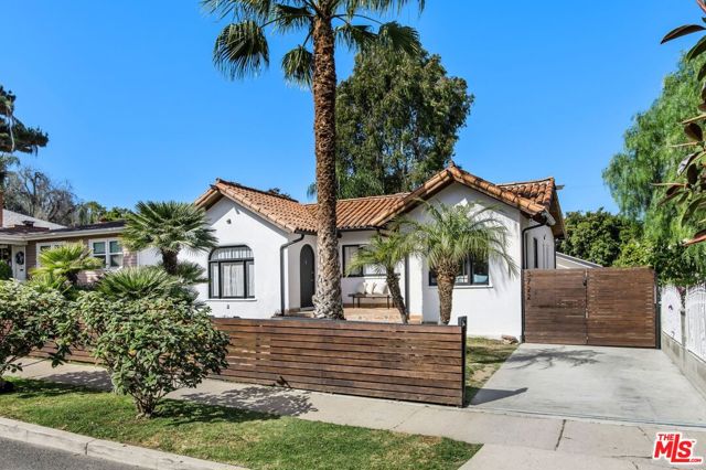 3720 Tuller Avenue, Los Angeles CA: https://media.crmls.org/mediaz/744b9f30-1b34-4b29-a6e5-b1faf1f5a880.jpg
