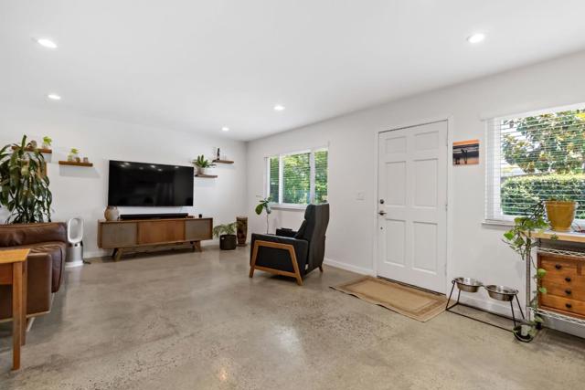 1435 Ruby Court, Capitola CA: https://media.crmls.org/mediaz/744bd0c5-9000-4e1c-ac95-d6dd310120ca.jpg