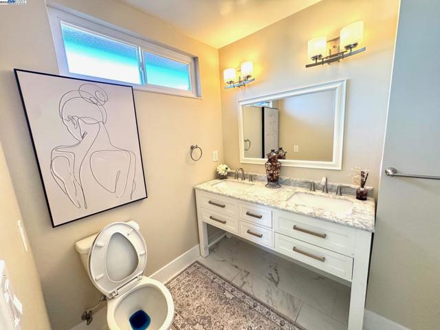 34288 Torrington Pl, Fremont CA: https://media.crmls.org/mediaz/744bd8ed-f25c-4ff0-9b0e-e16e1374cac8.jpg