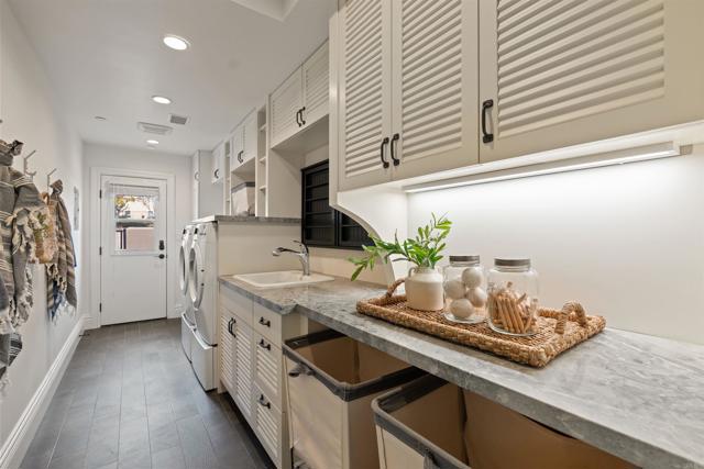 2574 Muirfields Drive, Carlsbad CA: https://media.crmls.org/mediaz/744c893d-df65-4203-a917-fa0d1d41dd9c.jpg