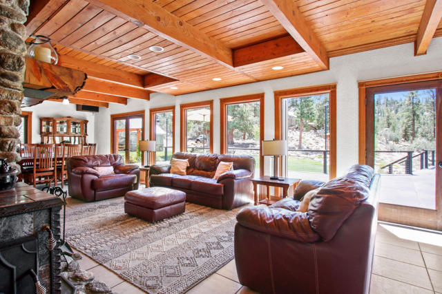 43630 Rainbow Lane, Angelus Oaks CA: https://media.crmls.org/mediaz/744d8c5f-6cfb-40b8-9ed5-3fcfb50f541d.jpg