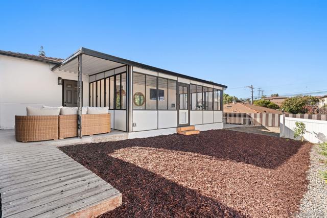 5520 Albemarle St, San Diego CA: https://media.crmls.org/mediaz/744e3a81-6d17-4080-87d3-8a0ca46b89a6.jpg